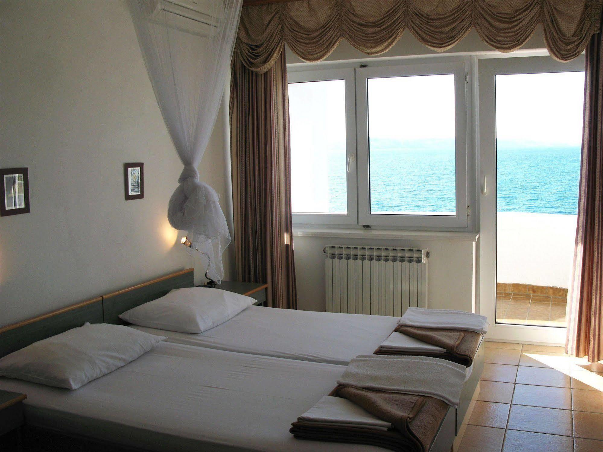 Hotel Vila 4M Razanac Ngoại thất bức ảnh