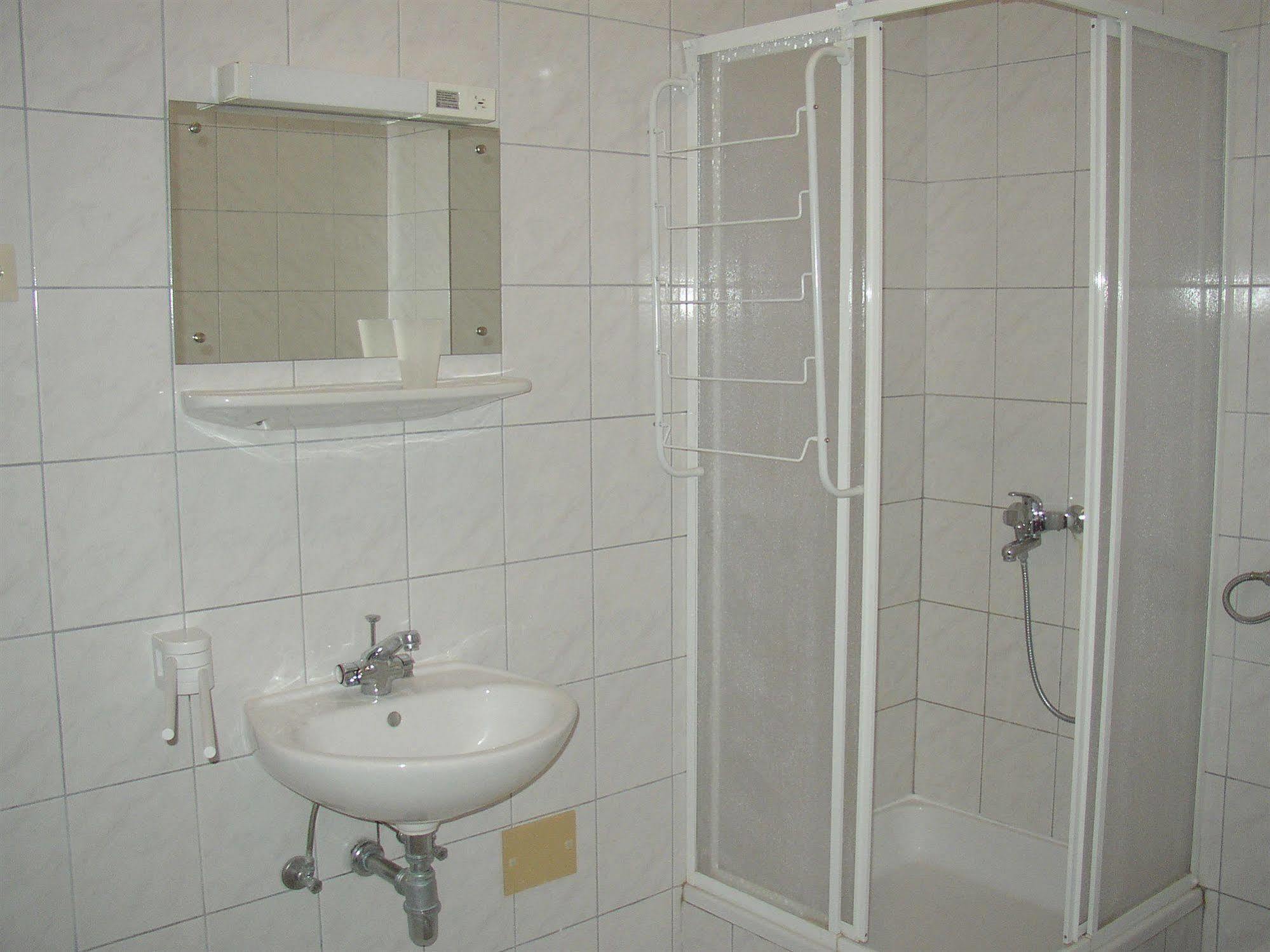 Hotel Vila 4M Razanac Ngoại thất bức ảnh